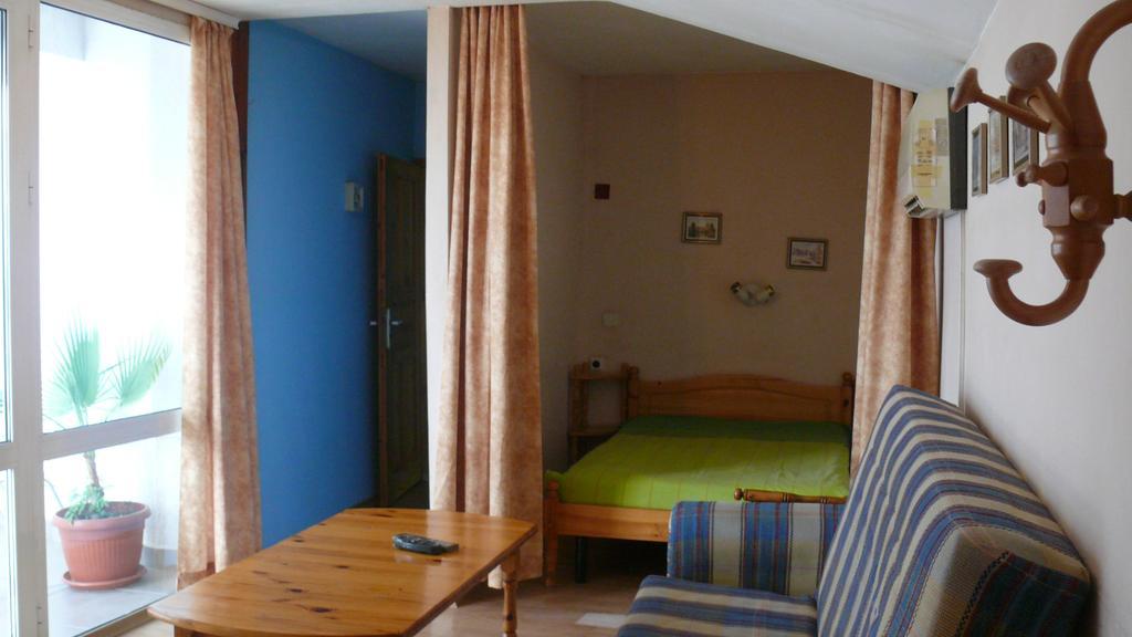 Villa Climate Guest House Varna Pokoj fotografie